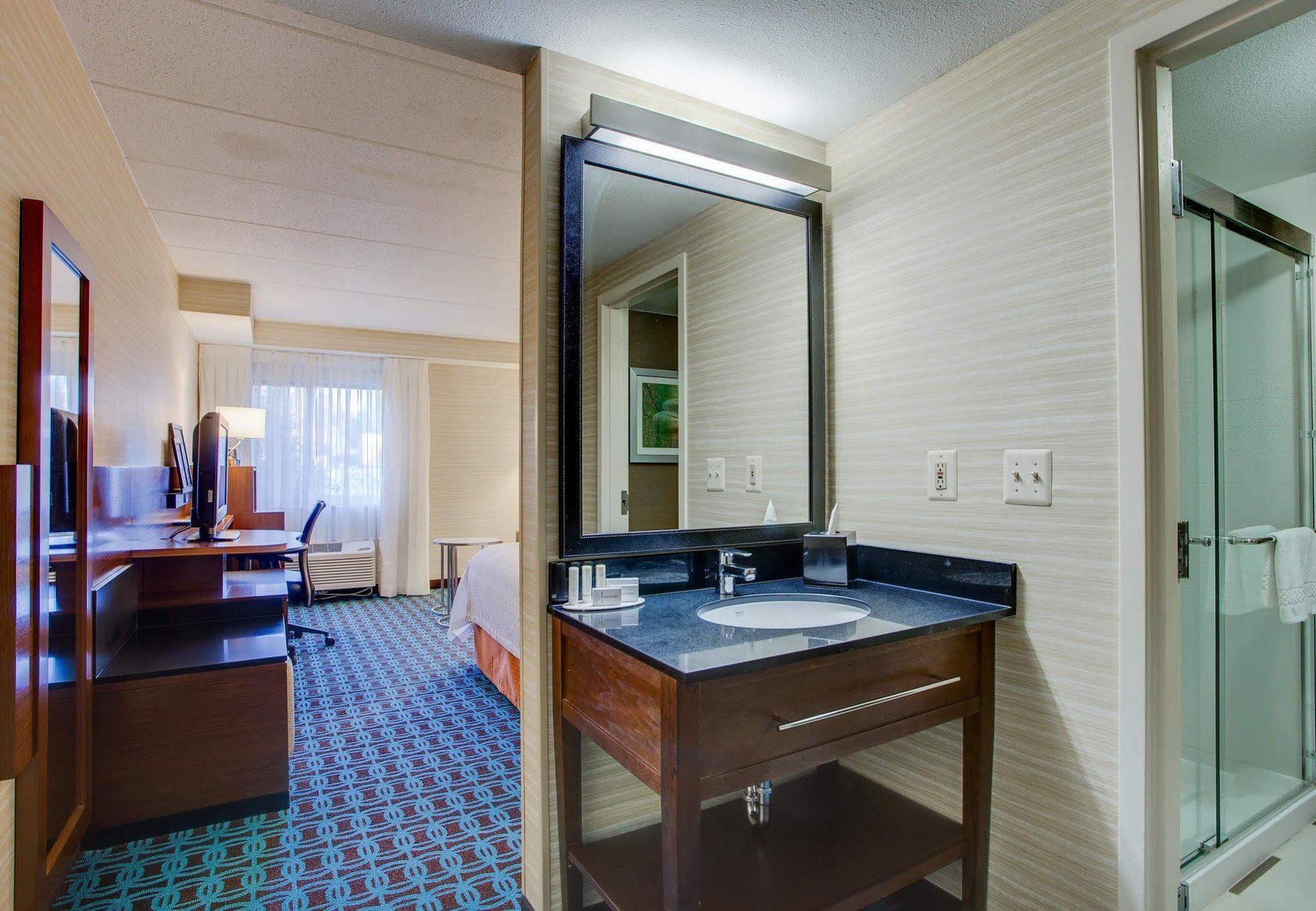 Fairfield Inn By Marriott Burlington Williston Exterior foto